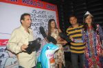 Viren Shah, Amy Billimoria, Nandini Singh, Parvez Damania at Viren Shah_s happy slappy party in Blue Frog on 12th Feb 2012 (24).JPG